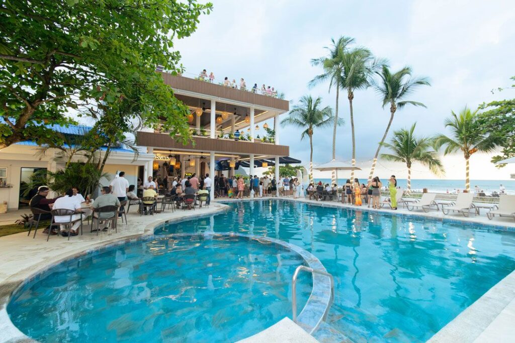 OZeano Jaco Beach Front Lounge